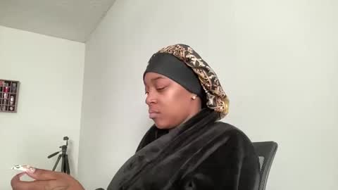 PHANTOMTARGARYENXXX online show from 12/15/25, 06:45