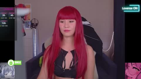 Snapshot of creammeow chatting on 09/30/25, 04:28 Alina online show from 09/30/25, 04:28