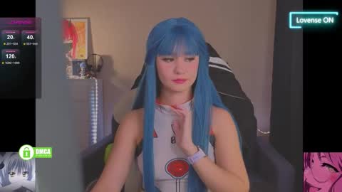 Snapshot of creammeow chatting on 10/22/25, 04:13 Alina online show from 10/22/25, 04:13