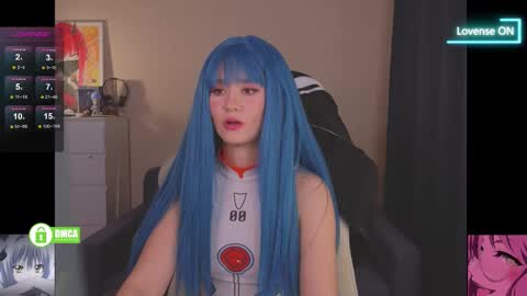 Snapshot of creammeow chatting on 11/06/25, 02:23 Alina online show from 11/06/25, 02:23