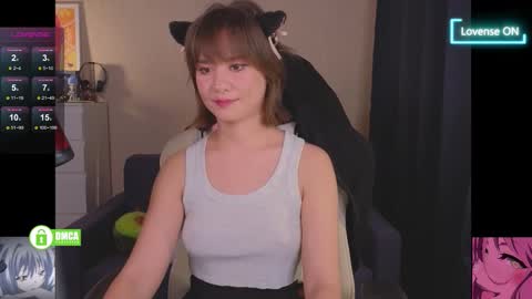 Snapshot of creammeow chatting on 11/14/25, 03:05 Alina online show from 11/14/25, 03:05