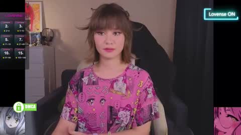 Snapshot of creammeow chatting on 11/25/25, 02:22 Alina online show from 11/25/25, 02:22