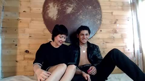 Snapshot of creampie_couple1 chatting on 01/13/25, 06:27 CAMILA Y SEBASTIAN online show from 01/13/25, 06:27