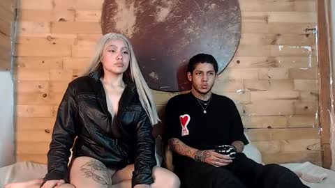 Snapshot of creampie_couple1 chatting on 02/01/25, 09:00 CAMILA Y SEBASTIAN online show from 02/01/25, 09:00