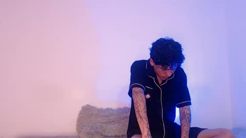 Snapshot of creampie_couple1 chatting on 10/08/25, 11:57 CAMILA Y SEBASTIAN online show from 10/08/25, 11:57