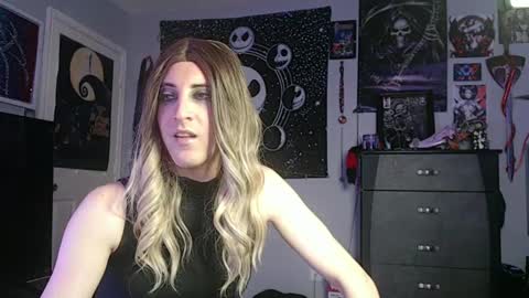 Sylvia online show from 02/24/25, 02:08