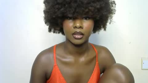 queen online show from 03/02/25, 01:15