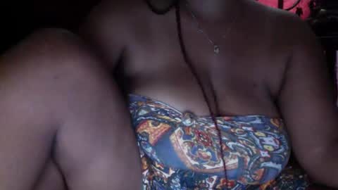 Snapshot of creamycocobabe chatting on 06/01/26, 02:41 CreamyCocoBabe online show from 06/01/26, 02:41