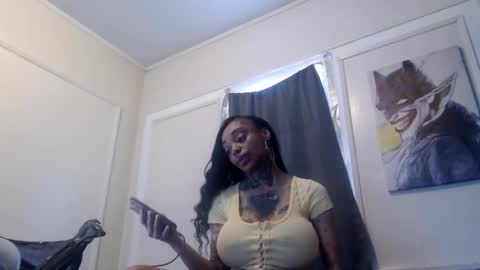 Snapshot of creamyexotica chatting on 03/07/25, 03:07 CreamyExotica online show from 03/07/25, 03:07