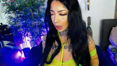 Sophie online show from 02/02/26, 06:12