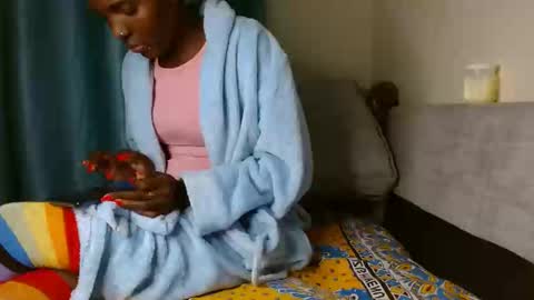 Snapshot of creamypro_ chatting on 12/21/24, 11:22 Taurus04 online show from 12/21/24, 11:22