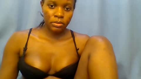 Snapshot of creamypussy15 chatting on 07/04/26, 01:28 MARY online show from 07/04/26, 01:28