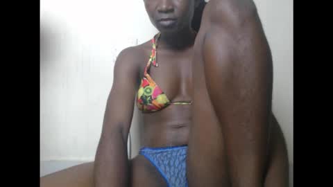 Snapshot of creamyxsugar chatting on 09/15/25, 10:21 creamyxsugar online show from 09/15/25, 10:21