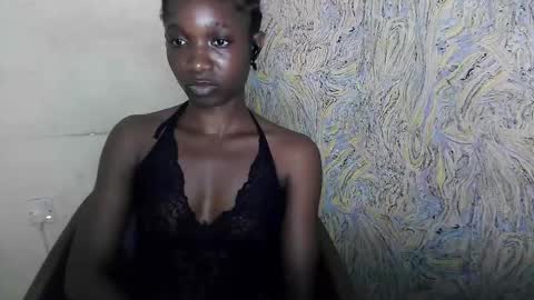 Snapshot of creamyxsugar chatting on 09/20/25, 01:28 creamyxsugar online show from 09/20/25, 01:28