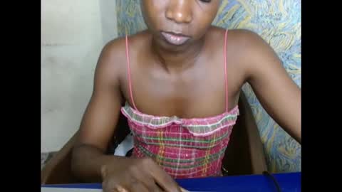 Snapshot of creamyxsugar chatting on 09/22/25, 06:59 creamyxsugar online show from 09/22/25, 06:59