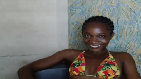 Snapshot of creamyxsugar chatting on 09/28/25, 12:21 creamyxsugar online show from 09/28/25, 12:21