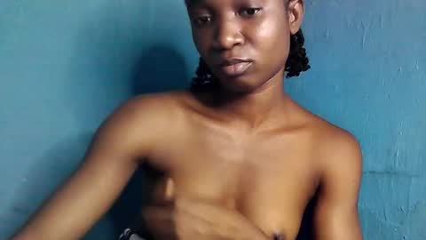 Snapshot of creamyxsugar chatting on 10/23/25, 06:56 creamyxsugar online show from 10/23/25, 06:56
