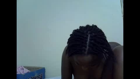 Snapshot of creamyypussyy chatting on 09/26/25, 10:14 creamyypussyy online show from 09/26/25, 10:14