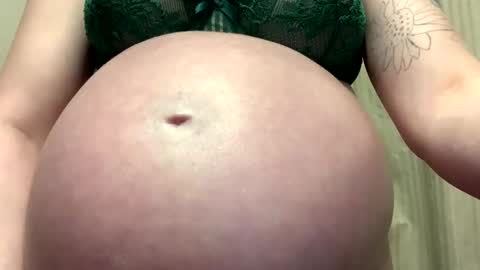 Breed me daddy  online show from 02/25/26, 09:35