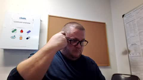 The hopeless romantic online show from 12/08/24, 04:14