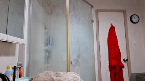 The hopeless romantic online show from 12/12/24, 07:52