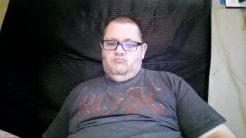 The hopeless romantic online show from 03/04/25, 05:56