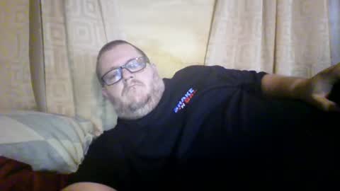 Snapshot of creeeping_death chatting on 07/18/26, 11:41 The hopeless romantic online show from 07/18/26, 11:41