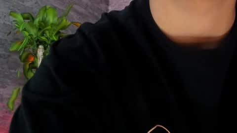 Snapshot of crh58_ chatting on 09/21/25, 02:57 crh58_ online show from 09/21/25, 02:57