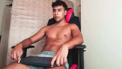 crh58_ online show from 04/28/26, 03:11