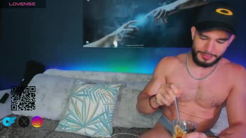 CRHISTIAN online show from 02/01/25, 04:35