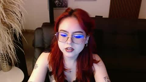 Snapshot of crimson_tati chatting on 02/07/25, 03:45 Tatiana online show from 02/07/25, 03:45