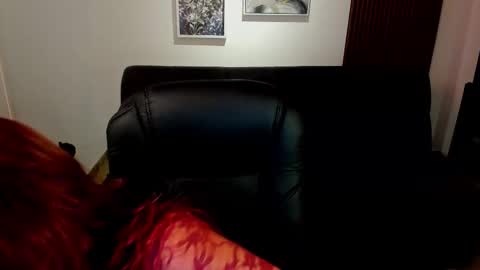 Snapshot of crimson_tati chatting on 10/09/25, 04:21 Tatiana online show from 10/09/25, 04:21