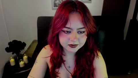 Snapshot of crimson_tati chatting on 10/16/25, 03:51 Tatiana online show from 10/16/25, 03:51