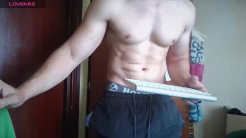 Snapshot of cris2428 chatting on 10/06/25, 02:25 cris2428 online show from 10/06/25, 02:25