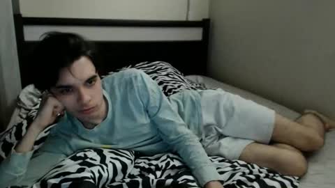 Snapshot of cris_peace chatting on 10/19/25, 01:28 JOIN IN A FAN CLUB AND YOU WILL HAVE 90 OF MY PHOTOVIDEO    FREE FANSLY -  online show from 10/19/25, 01:28