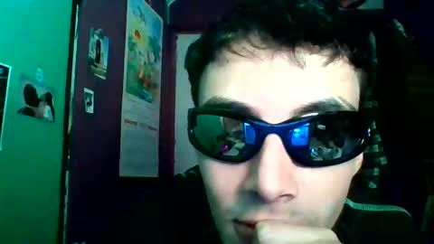 Snapshot of crisanto669 chatting on 05/22/26, 01:13 Crisanto online show from 05/22/26, 01:13