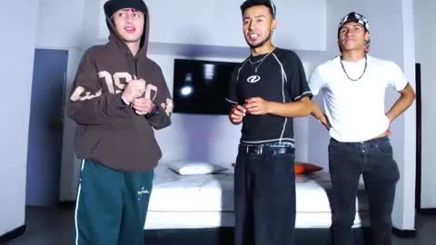 crismens online show from 10/28/25, 12:41