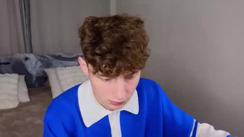 Chris online show from 11/05/25, 03:12