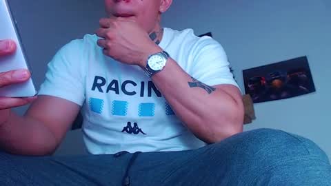 Snapshot of criss__tom chatting on 01/13/25, 01:34 Cristopher online show from 01/13/25, 01:34