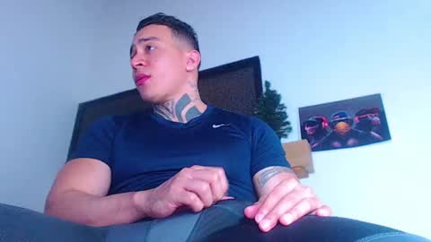 Snapshot of criss__tom chatting on 01/30/25, 02:16 Cristopher online show from 01/30/25, 02:16