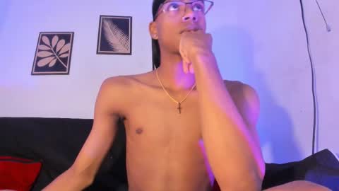 criss_zuri online show from 02/10/26, 12:20