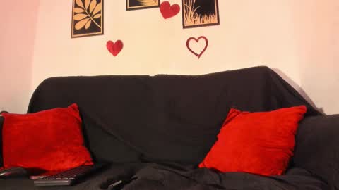 criss_zuri online show from 02/17/26, 01:07