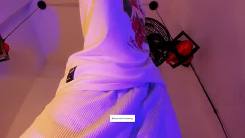 criss_zuri online show from 04/10/26, 11:48