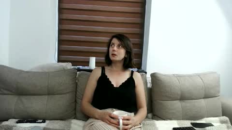Snapshot of cristaelio chatting on 05/13/26, 04:48 Crista-Elio online show from 05/13/26, 04:48