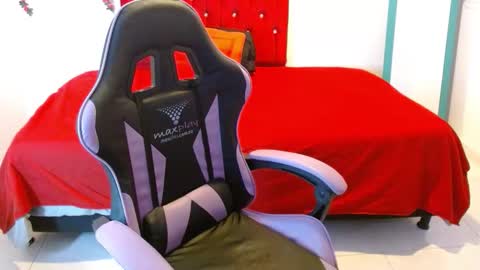 cristal541658 online show from 03/17/26, 01:36