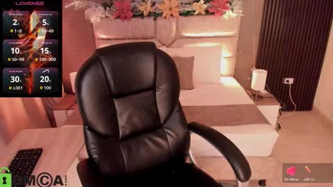 cristal__adams online show from 11/29/25, 12:30