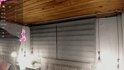 Cristal online show from 10/19/25, 04:02