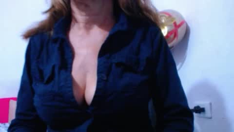 cristal_collins1 online show from 02/20/25, 11:53