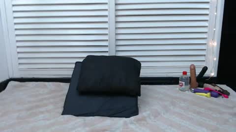 Snapshot of cristal_smith06 chatting on 12/19/24, 06:34 Hanna  online show from 12/19/24, 06:34