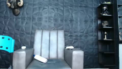 Snapshot of cristal_smith06 chatting on 02/24/25, 08:27 Hanna  online show from 02/24/25, 08:27